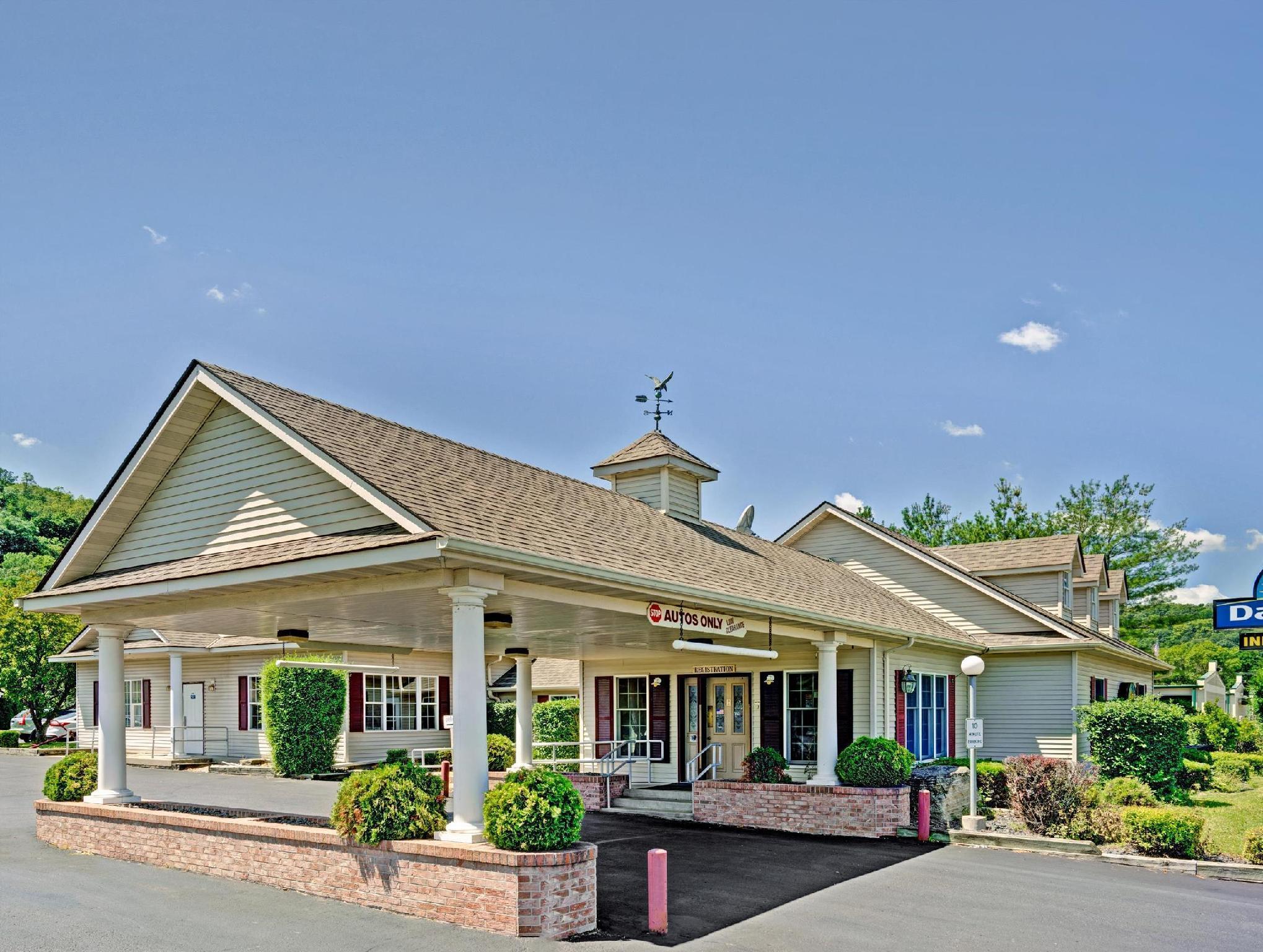 Travelodge By Wyndham Red Wing Exterior photo